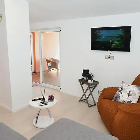 Relax Near Opatija, Sauna, Jacuzzi Apartment
